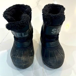 Toddler Sorel snow boots